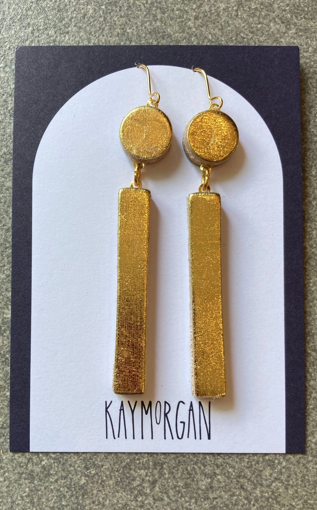 Long block earrings - gold