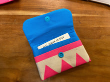 Load image into Gallery viewer, Card wallet - Neon pink triangles stripe (Horizontal pattern)