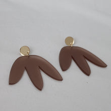 Load image into Gallery viewer, Matisse Statement Earrings - Nude
