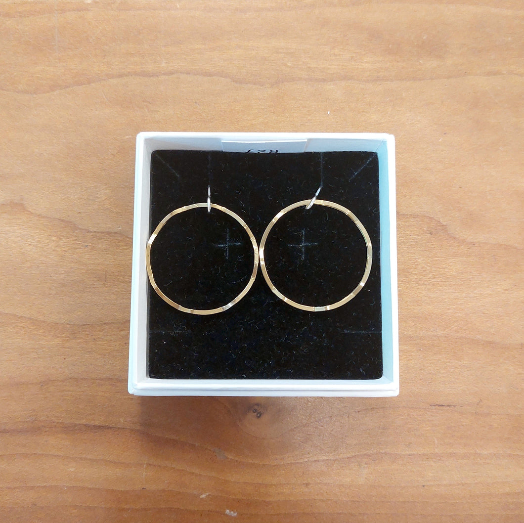 Brass Wave Circle Earrings