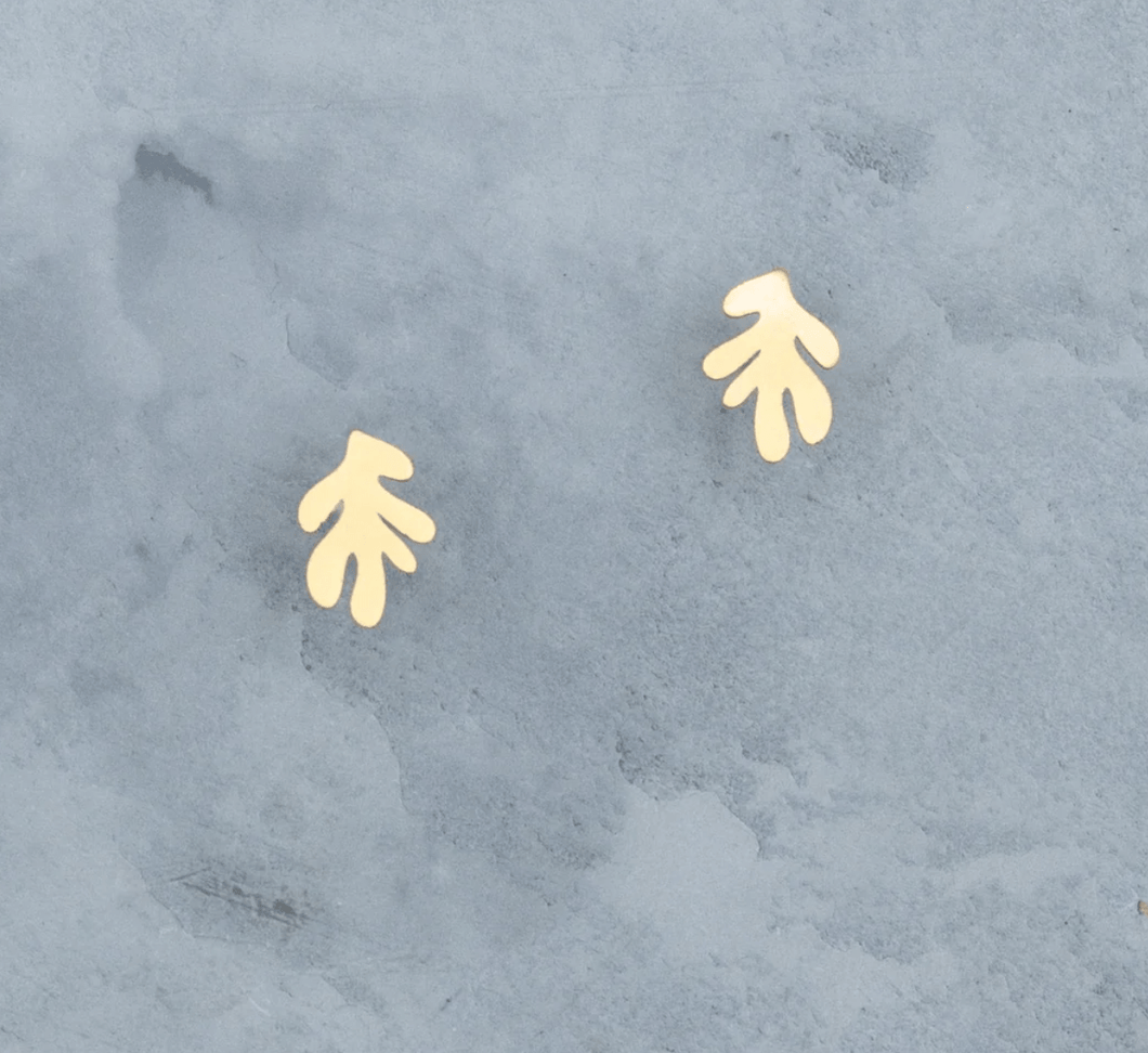 Mini Cala Blanca 24K Gold Stud Earrings