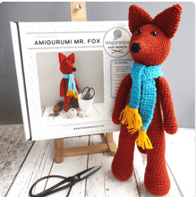 Load image into Gallery viewer, Crochet kit: Amigurumi Mr. Fox Regular
