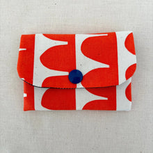Load image into Gallery viewer, Red Scallop Card Wallet
