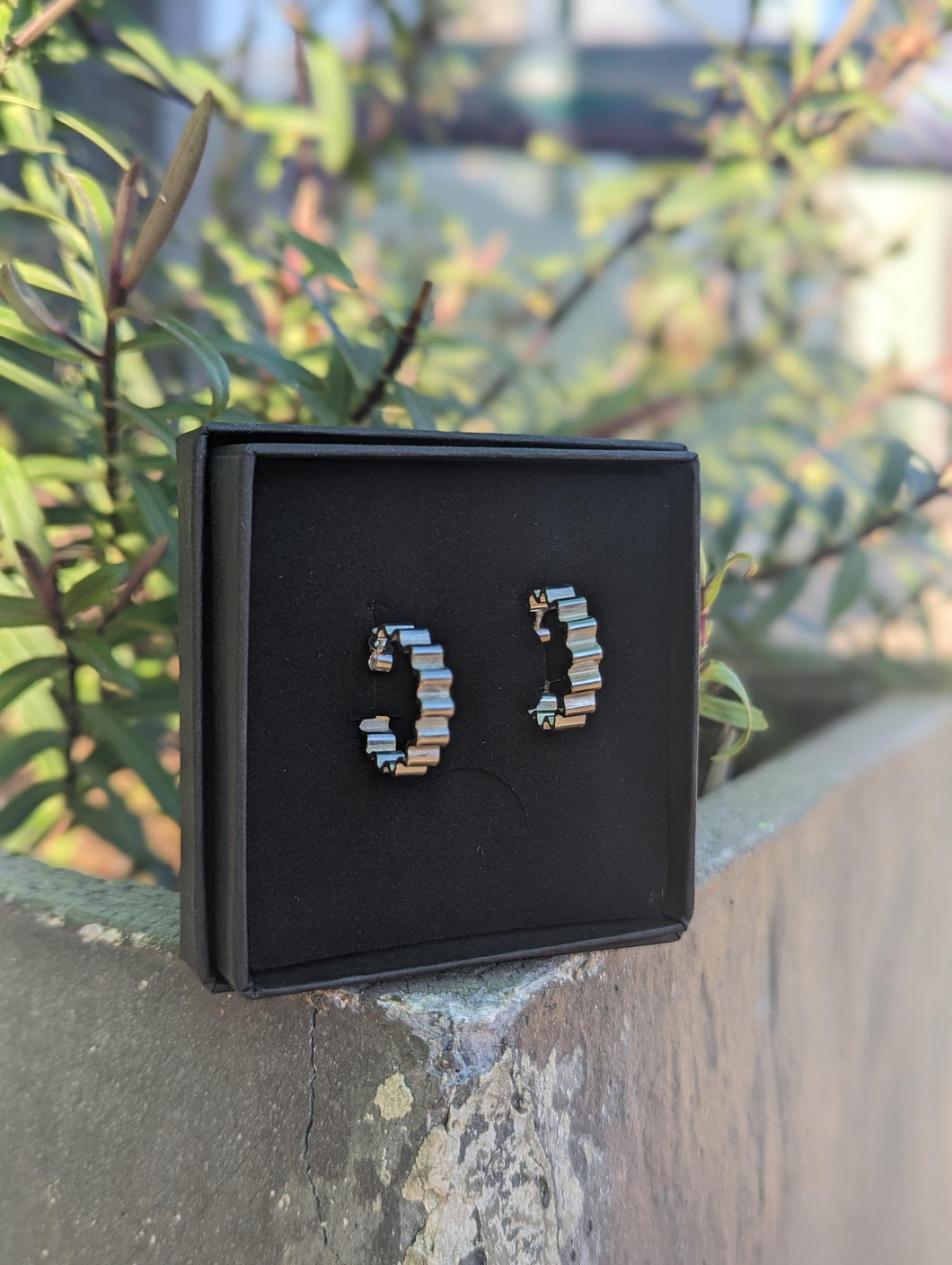 Scalloped Hoop Earrings - Large