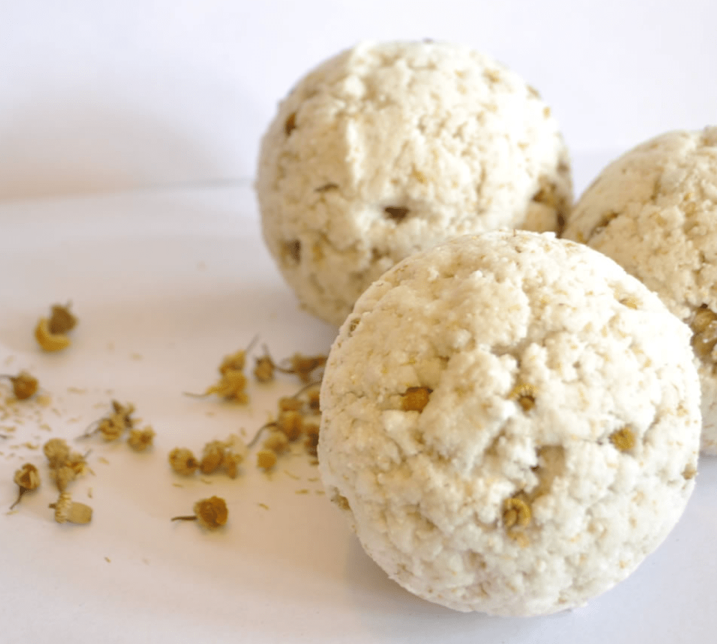 Chamomile Luxury Bath Bomb