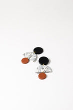 Load image into Gallery viewer, Ella: Washed Marble stud earrings
